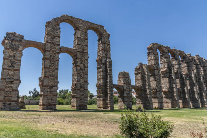 Badajoz - Mérida 058 - Acueducto de Los Milagros.jpg